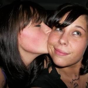 Meet your Posher, Kara